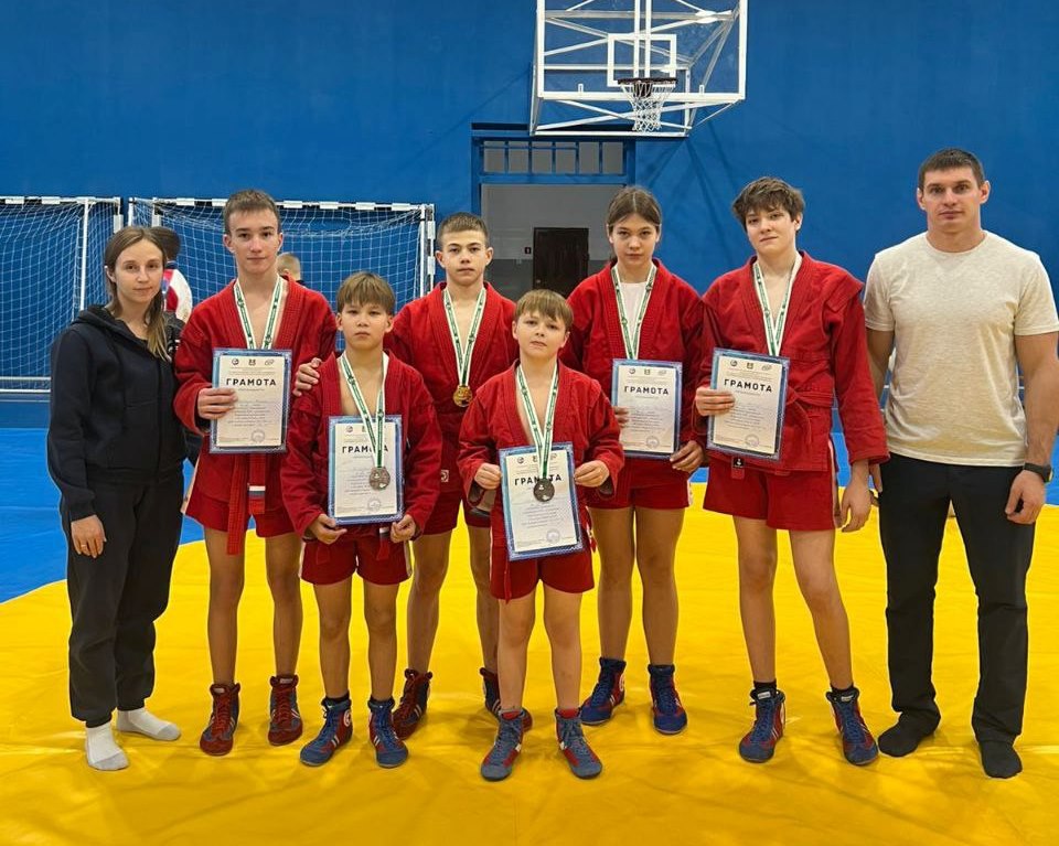 Продолжаем рассказывать о наиболее зрелищных соревнованиях курганских спортивных школ Продолжаем рассказывать о наиболее зрелищных соревнованиях курганских спортивных школ