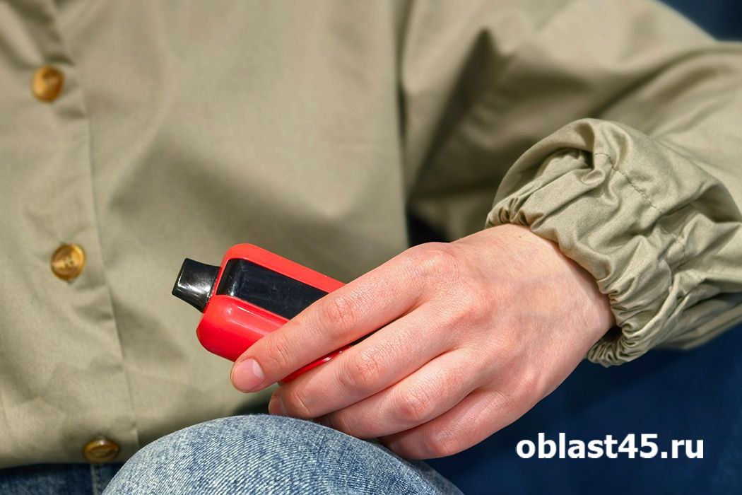 В Кургане продают вейпы с нарушениями