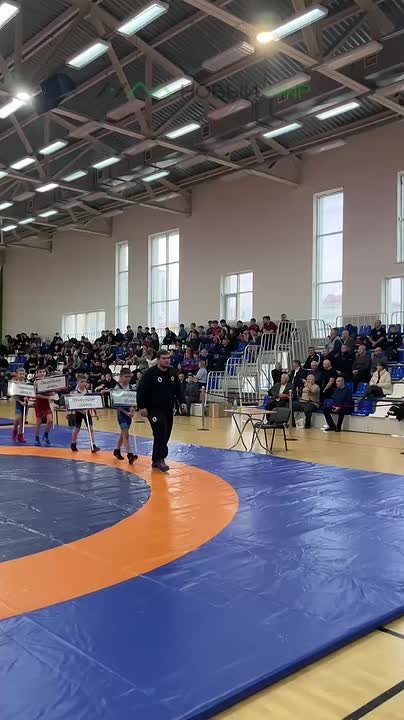 Всероссийский турнир «Зауралье» по спортивной (греко-римской) борьбе, посвященный памяти заслуженного тренера России, заслуженного работника физической культуры Вадима Федоровича Горбенко, проходит сегодня в Кургане