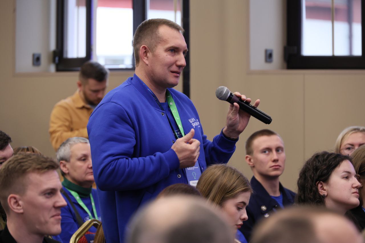 Артём Жога: Вместе с губернатором Челябинской области Алексеем Текслером встретились со 100 лучшими просветителями Уральского федерального округа Артём Жога: Вместе с губернатором Челябинской области Алексеем Текслером встретились со 100 лучшими просветителями Уральского федерального округа