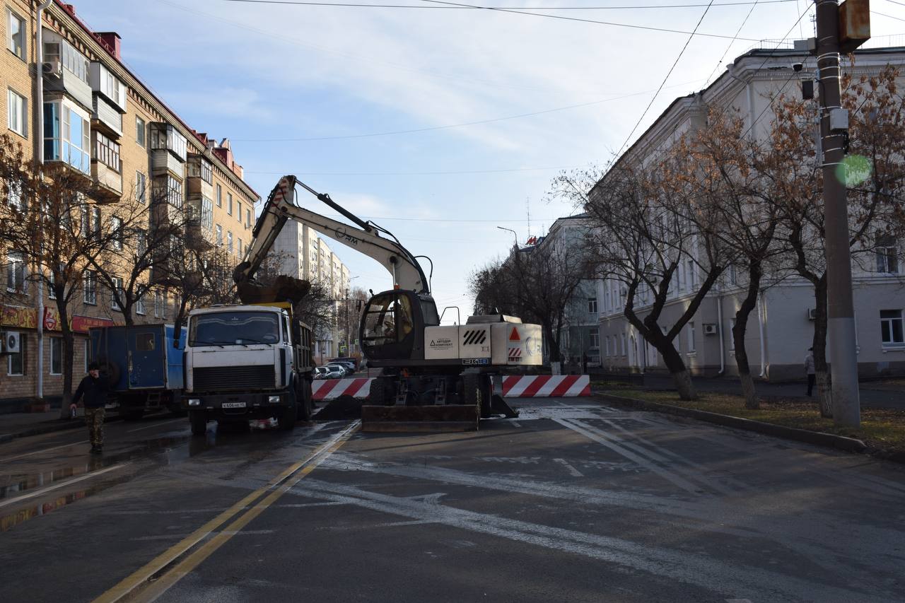 Антон Науменко: Побывали на Пролетарской, где на участке от Куйбышева до Советской в рамках реконструкции продолжается благоустройство Антон Науменко: Побывали на Пролетарской, где на участке от Куйбышева до Советской в рамках реконструкции продолжается благоустройство