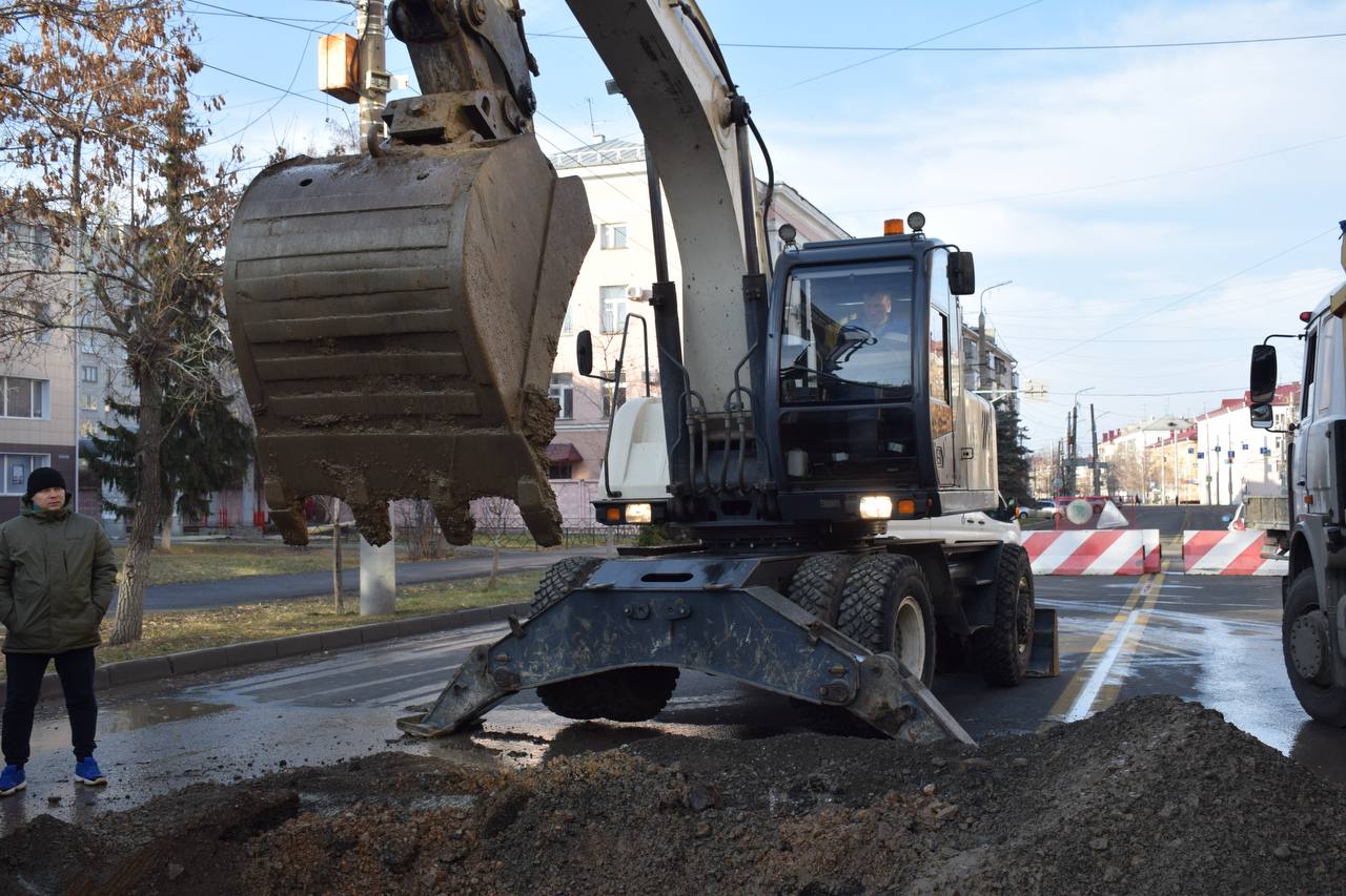 Антон Науменко: Побывали на Пролетарской, где на участке от Куйбышева до Советской в рамках реконструкции продолжается благоустройство Антон Науменко: Побывали на Пролетарской, где на участке от Куйбышева до Советской в рамках реконструкции продолжается благоустройство