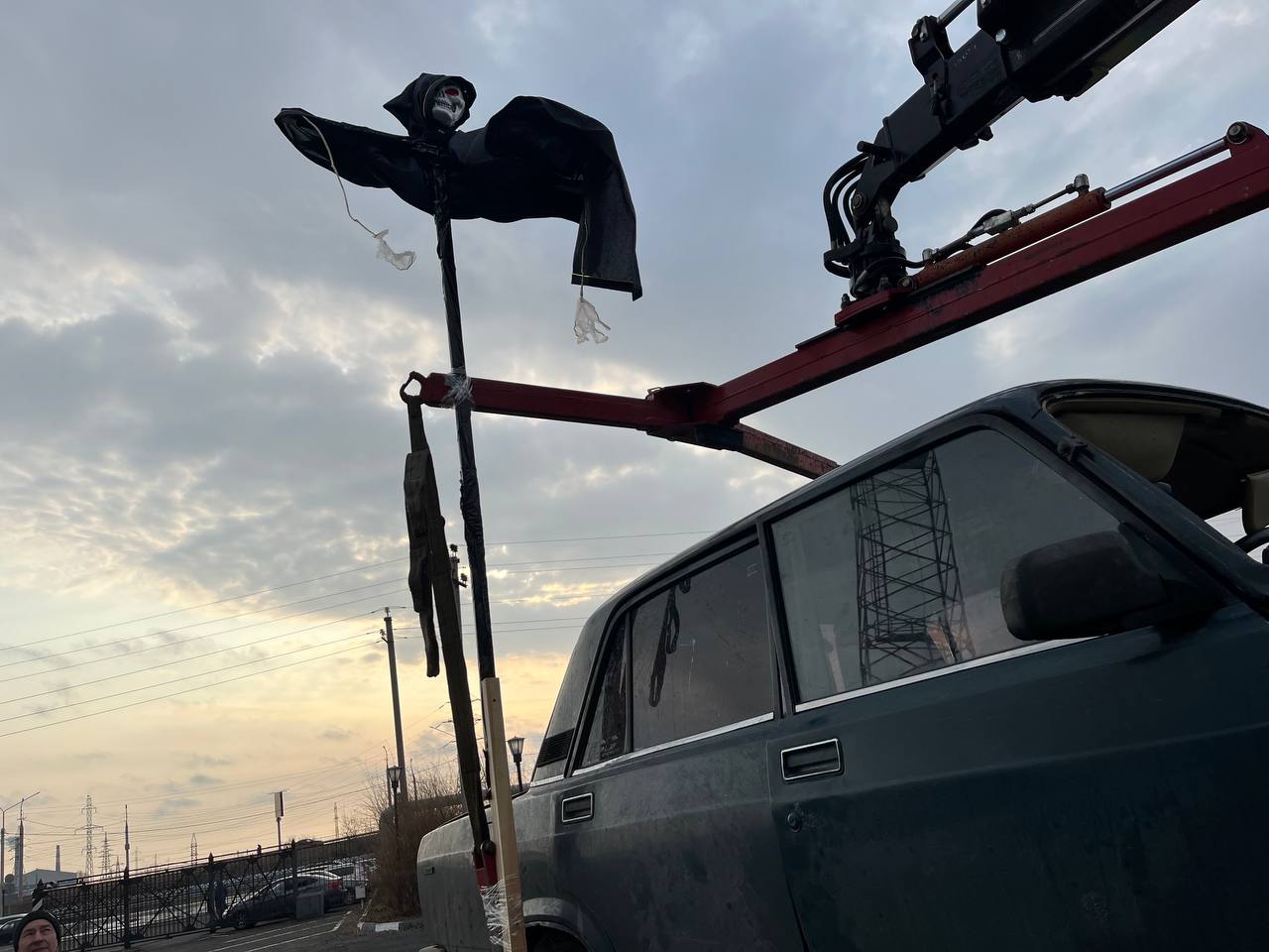 Сегодня, в рамках «Всемирного дня памяти жертв ДТП», сотрудники Госавтоинспекции почтили память погибших в этом году, в результате дорожно- транспортных происшествий Сегодня, в рамках «Всемирного дня памяти жертв ДТП», сотрудники Госавтоинспекции почтили память погибших в этом году, в результате дорожно- транспортных происшествий