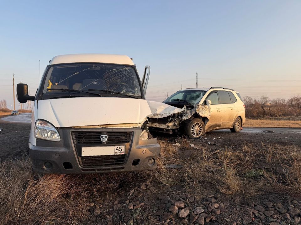 Подросток-бесправник устроил ДТП в Зауралье, пострадал водитель