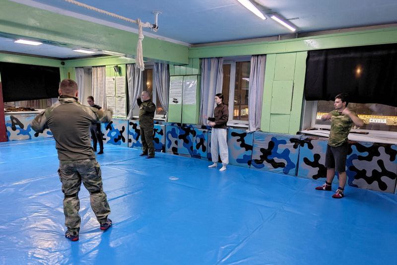 Народные дружинники помогают полицейским обеспечивать правопорядок на территории Кургана Народные дружинники помогают полицейским обеспечивать правопорядок на территории Кургана