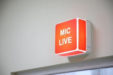 , 18 ,     ,   105.0 FM  17:10        