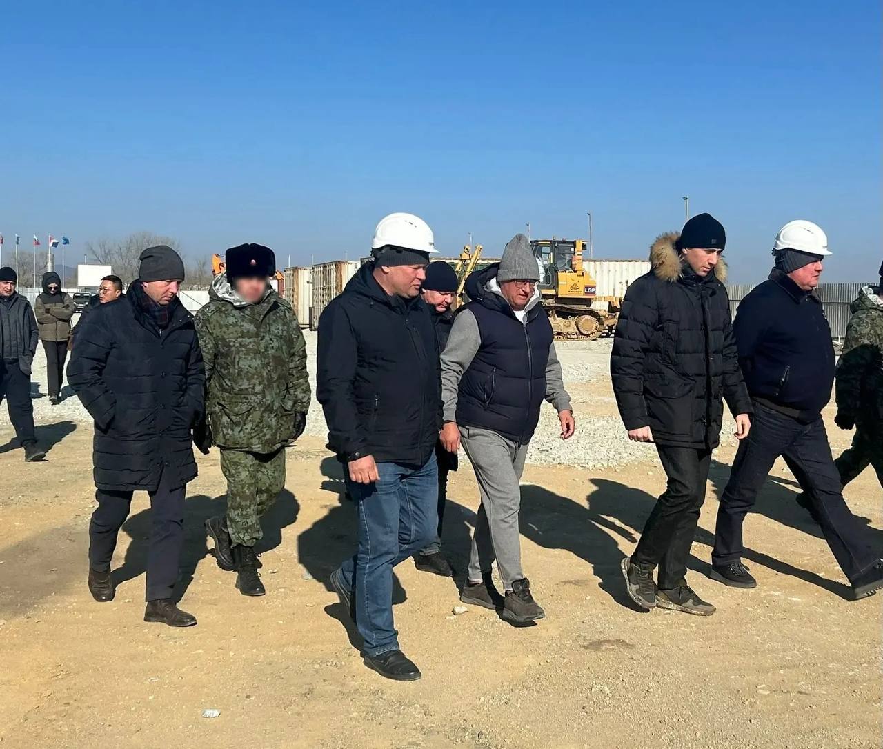 Геннадий Безлобенко проверил ход работ по модернизации пунктов пропуска на Дальнем Востоке Геннадий Безлобенко проверил ход работ по модернизации пунктов пропуска на Дальнем Востоке