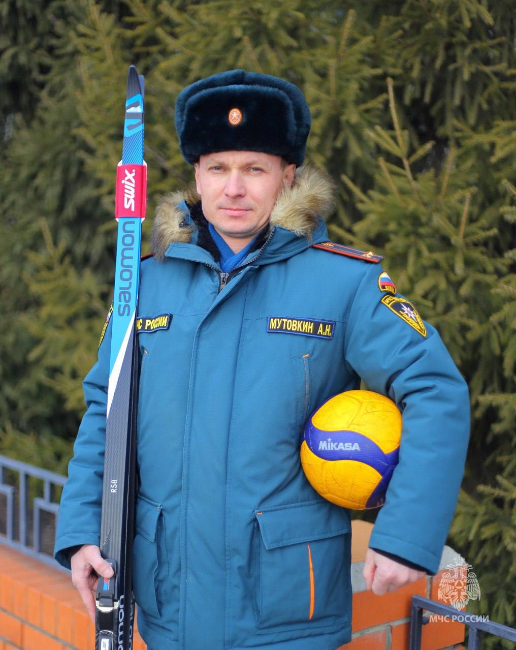 #ЛицаМЧС. «Этот мир стал моим с детства» - Антон Мутовкин о своей службе в МЧС России, ответственности и помощи людям 22 ноября в России отмечается День сыновей #ЛицаМЧС. «Этот мир стал моим с детства» - Антон Мутовкин о своей службе в МЧС России, ответственности и помощи людям 22 ноября в России отмечается День сыновей