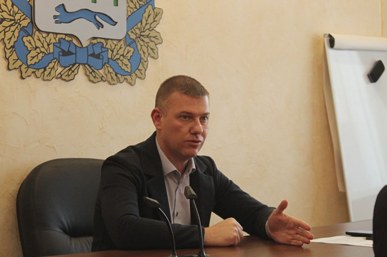 Заместители губернатора Курганской области Иван Ситников и Сергей Гаврин встретились со специалистами-стажерами и выпускниками Курганского государственного университета, Курганского филиала РАНХиГС, Курганского... Заместители губернатора Курганской области Иван Ситников и Сергей Гаврин встретились со специалистами-стажерами и выпускниками Курганского государственного университета, Курганского филиала РАНХиГС, Курганского...