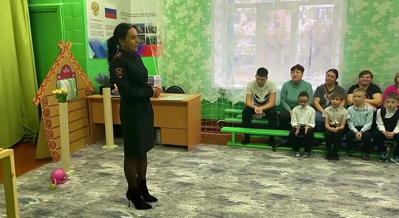 Сотрудники Госавтоинспекции посетили школу-интернат №60, чтобы провести для воспитанников необычное и запоминающееся мероприятие