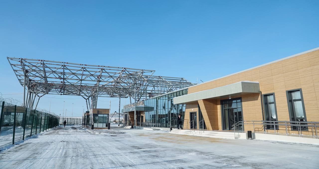 Строительство автомобильного пункта пропуска Кани-Курган близится к завершению