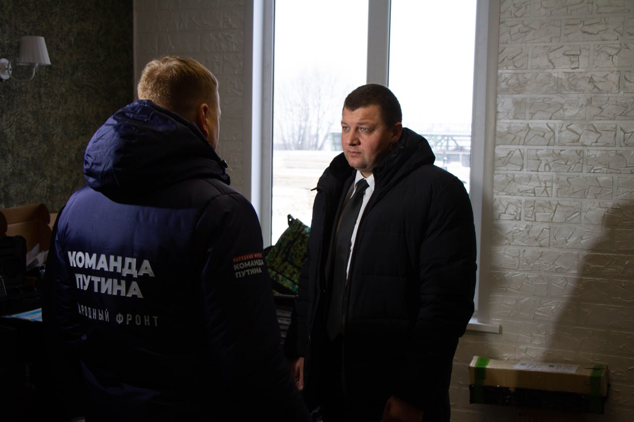 Антон Науменко: С коллегами из администрации города Кургана присоединились к отправке очередной партии гуманитарного груза в зону СВО Антон Науменко: С коллегами из администрации города Кургана присоединились к отправке очередной партии гуманитарного груза в зону СВО