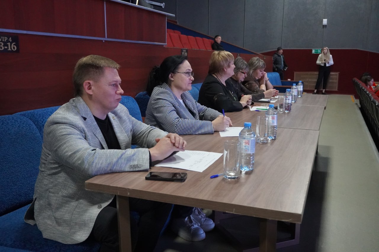 В Кургане в зале Центра культуры и досуга «Современник» прошел Гала-концерт 14-го открытого фестиваля работающей молодежи «Без границ – 2025» В Кургане в зале Центра культуры и досуга «Современник» прошел Гала-концерт 14-го открытого фестиваля работающей молодежи «Без границ – 2025»