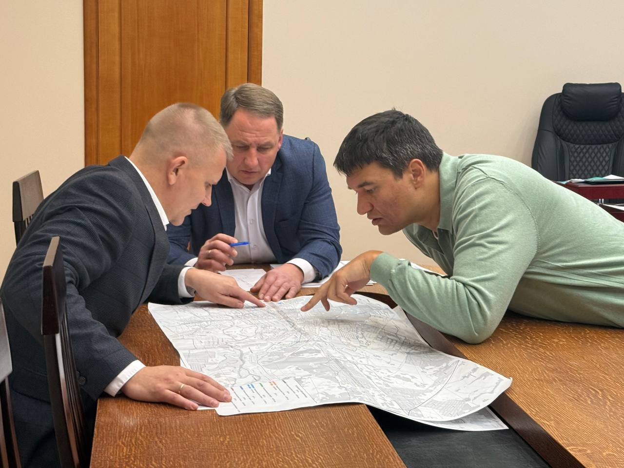 Шадринские власти держат на контроле ремонт коллектора Шадринские власти держат на контроле ремонт коллектора