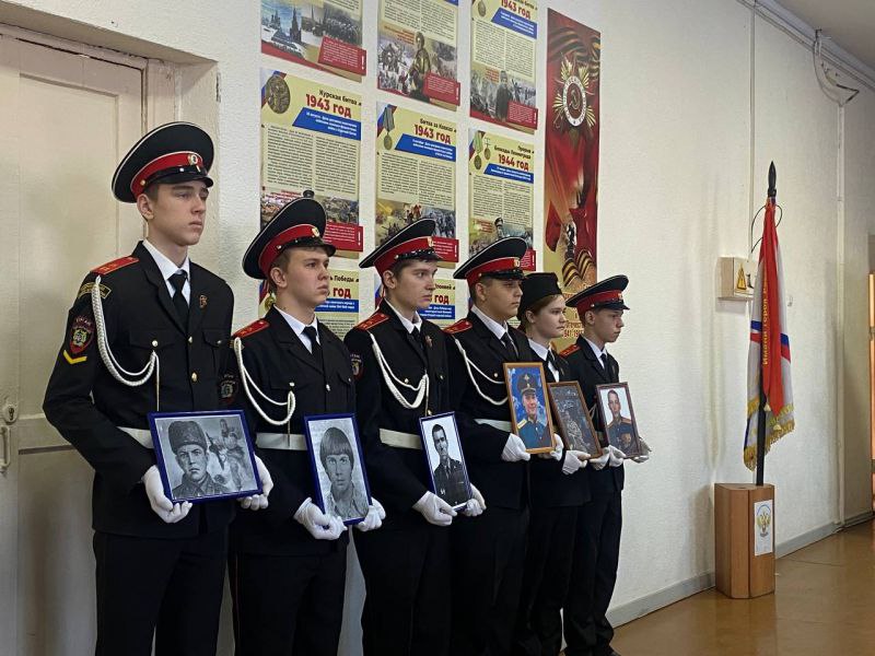 Ветераны органов внутренних дел Курганской области посетили мероприятие в подшефной школе №75 города Кургана Ветераны органов внутренних дел Курганской области посетили мероприятие в подшефной школе №75 города Кургана