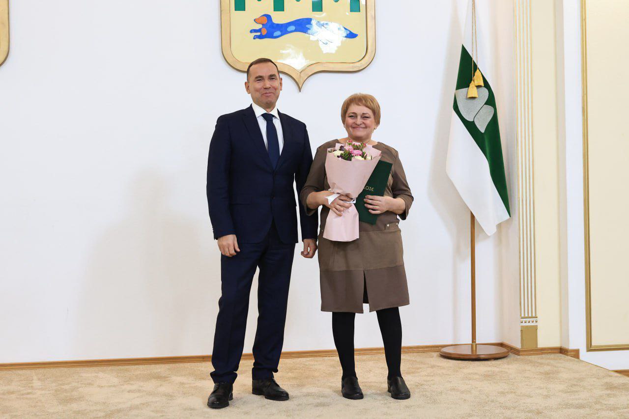 Сегодня, 9 декабря, губернатор Вадим Шумков вручил награды работникам и предприятиям агропромышленного комплекса Курганской области Сегодня, 9 декабря, губернатор Вадим Шумков вручил награды работникам и предприятиям агропромышленного комплекса Курганской области