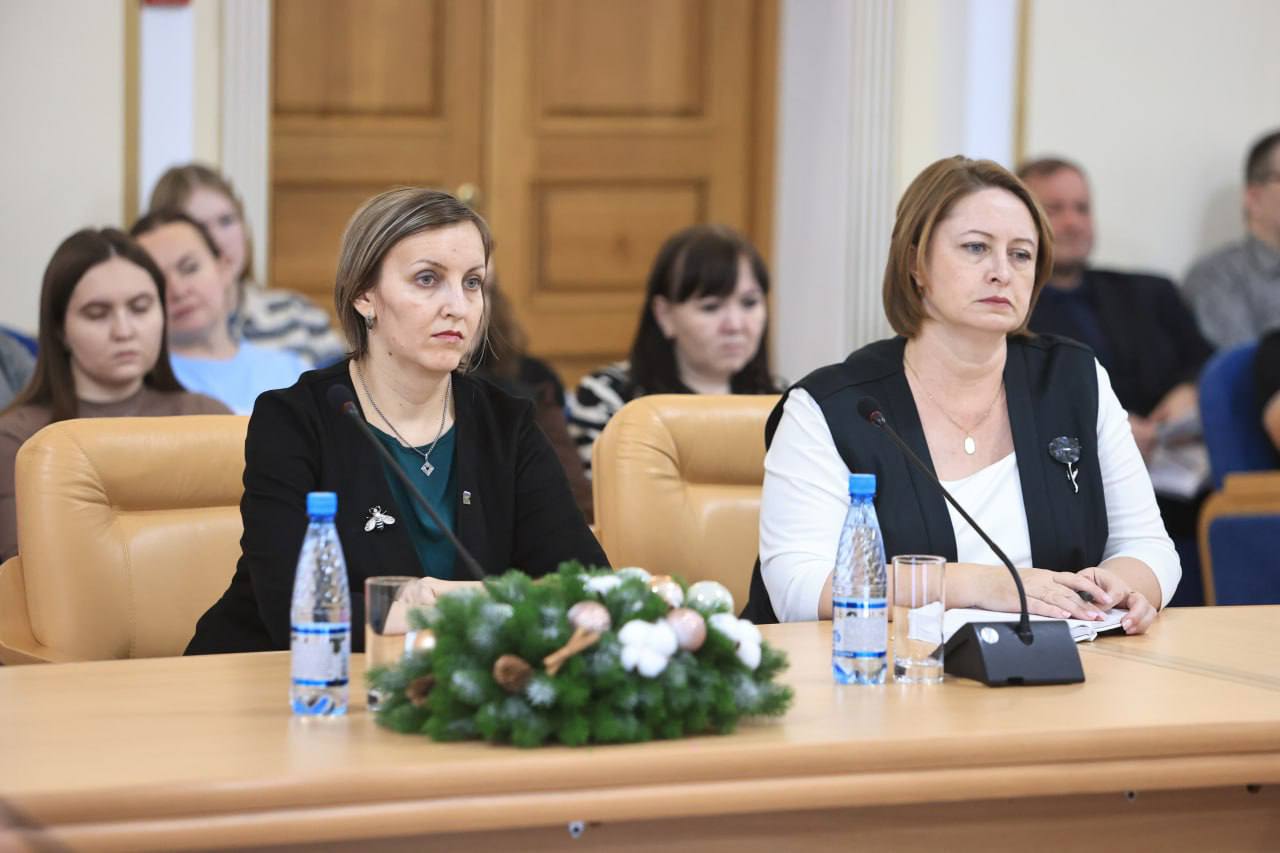 Сегодня, 10 декабря, в правительстве региона состоялось большое обучающее мероприятие для юристов органов власти и местного самоуправления Курганской области Сегодня, 10 декабря, в правительстве региона состоялось большое обучающее мероприятие для юристов органов власти и местного самоуправления Курганской области