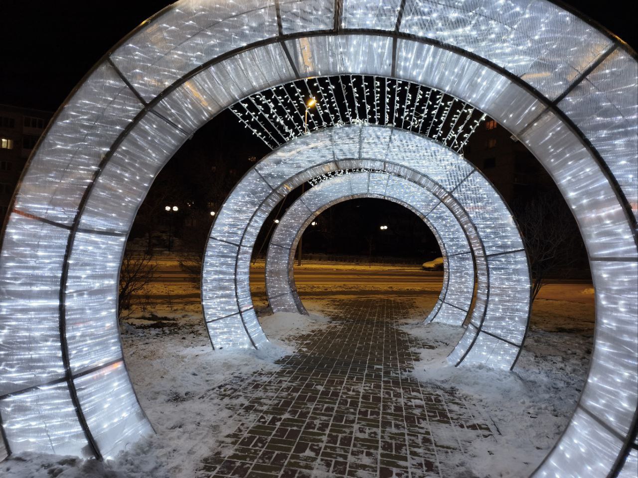 Антон Науменко: Вместе с коллегами из правительства Курганской области проехали по основным магистралям Кургана, посмотрели, как бизнес, социальная сфера украшаются к празднику Антон Науменко: Вместе с коллегами из правительства Курганской области проехали по основным магистралям Кургана, посмотрели, как бизнес, социальная сфера украшаются к празднику