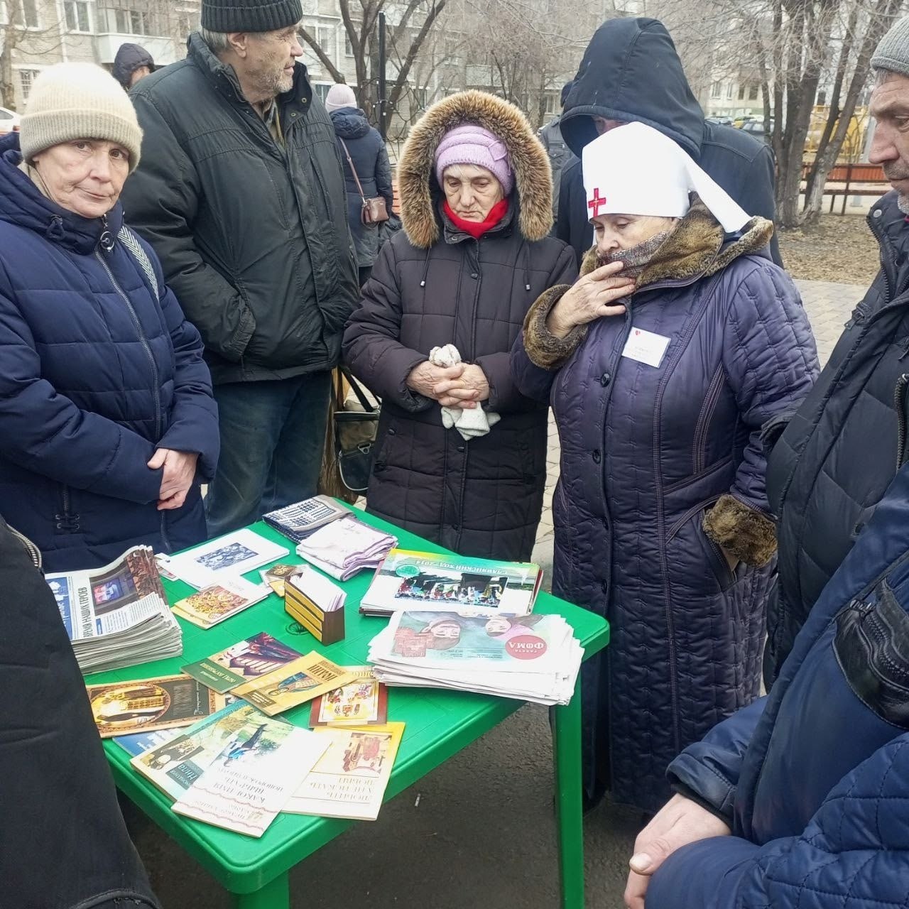 В сквере возле Пригородного вокзала Кургана состоялась благотворительная акция «Экипажа милосердия»