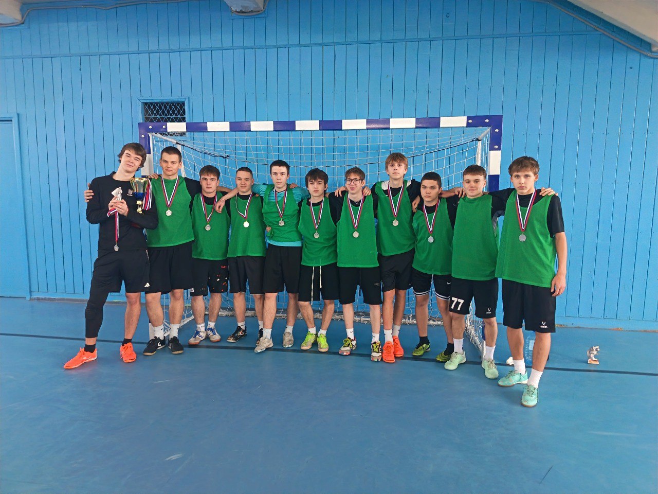 С 24 ноября по 11 декабря в Кургане проходила школьная мини-футбольная лига С 24 ноября по 11 декабря в Кургане проходила школьная мини-футбольная лига