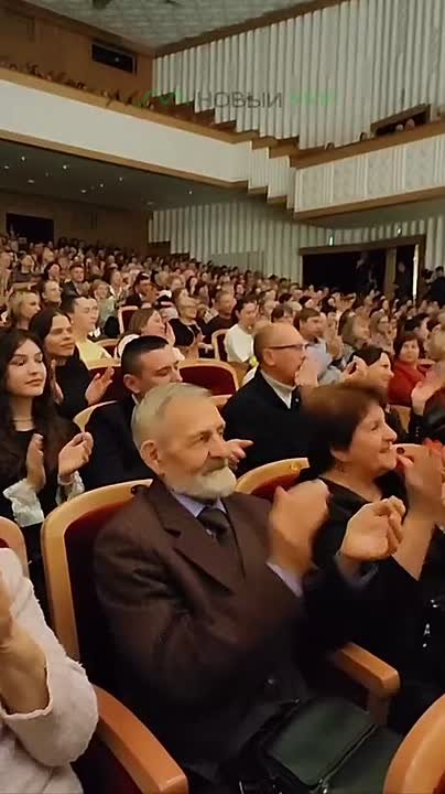 Государственный академический ансамбль народного танца им. Игоря Моисеева выступил в Кургане