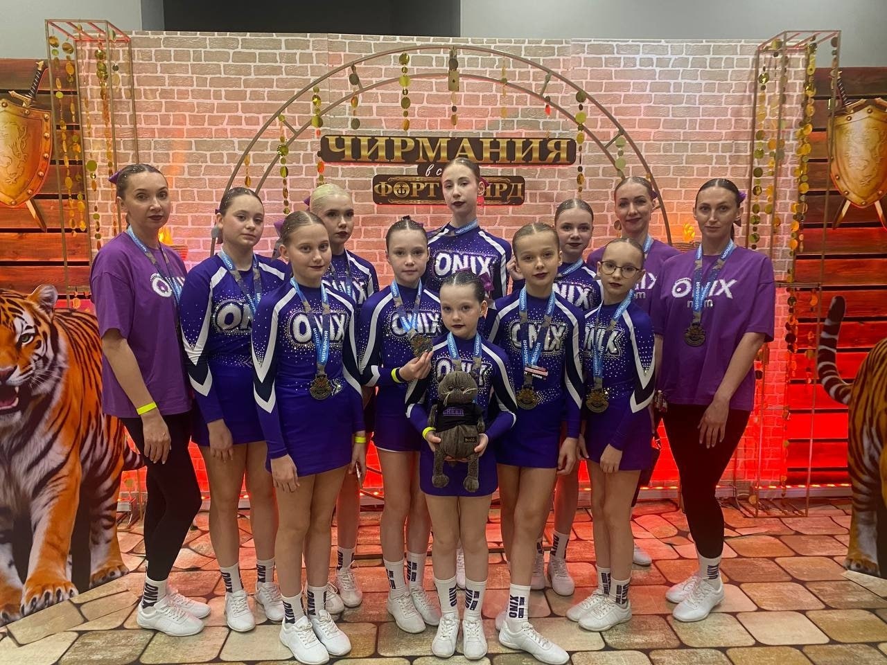 Курганские спортсмены успешно выступили на всероссийском фестивале и соревнованиях по чир спорту «Чирмания», которые прошли 6 и 7 декабря в Санкт-Петербурге