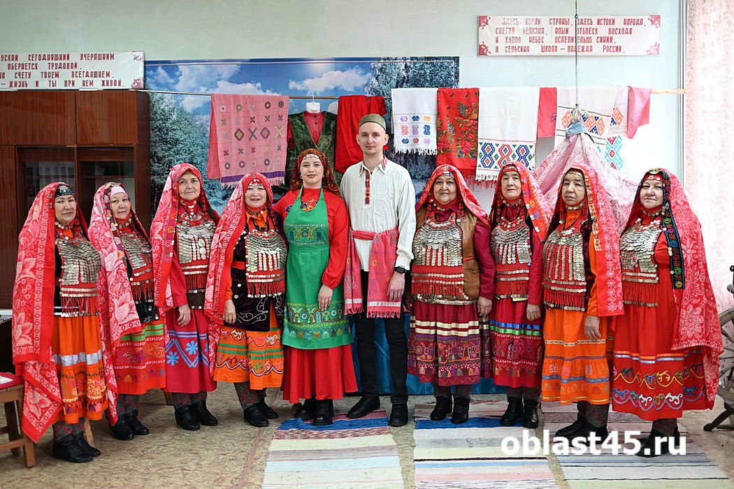 Свадебный обряд и мастер-класс по чак-чаку: «Дорогами Зауралья» в мир двух культур