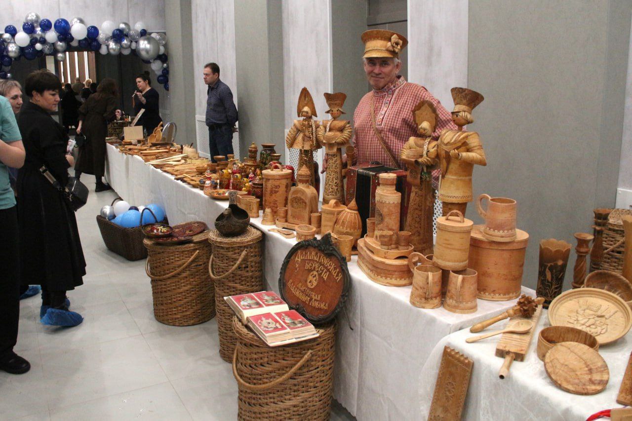 В Далматово сегодня, 13 декабря, торжественно открыли капитально отремонтированный Дом культуры В Далматово сегодня, 13 декабря, торжественно открыли капитально отремонтированный Дом культуры