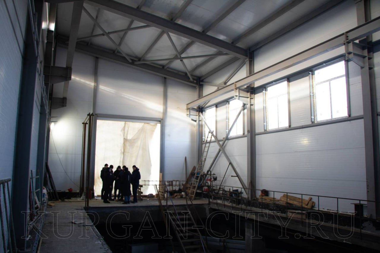 Глава города Курган Антон Науменко сегодня провёл очередной рабочий объезд, в рамках которого проконтролировал ремонты на объектах жилищно-коммунального комплекса, работы по благоустройству, содержание и уборку дорог Глава города Курган Антон Науменко сегодня провёл очередной рабочий объезд, в рамках которого проконтролировал ремонты на объектах жилищно-коммунального комплекса, работы по благоустройству, содержание и уборку дорог