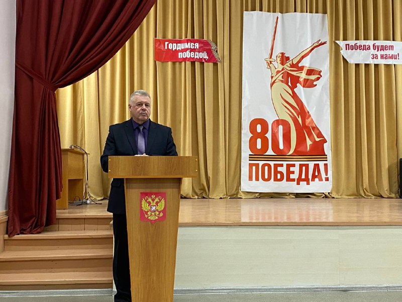 В Курганской области проходят церемонии награждения победителей и призеров творческого конкурса «Мой выбор – шаг в будущее!» В Курганской области проходят церемонии награждения победителей и призеров творческого конкурса «Мой выбор – шаг в будущее!»