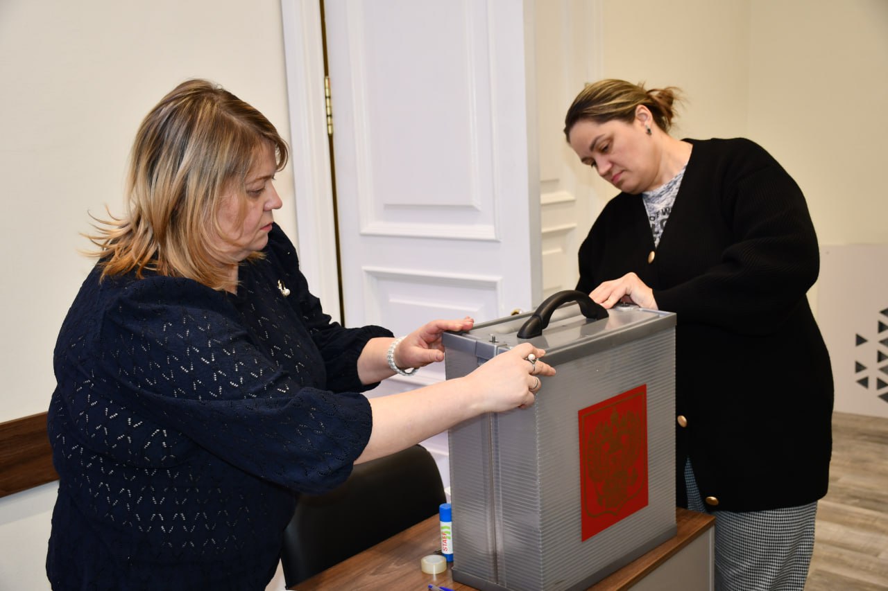 Глава облизбиркома Роман Скиндерев принял участие в работе первого заседания Восточной ТИК г. Кургана нового состава Глава облизбиркома Роман Скиндерев принял участие в работе первого заседания Восточной ТИК г. Кургана нового состава