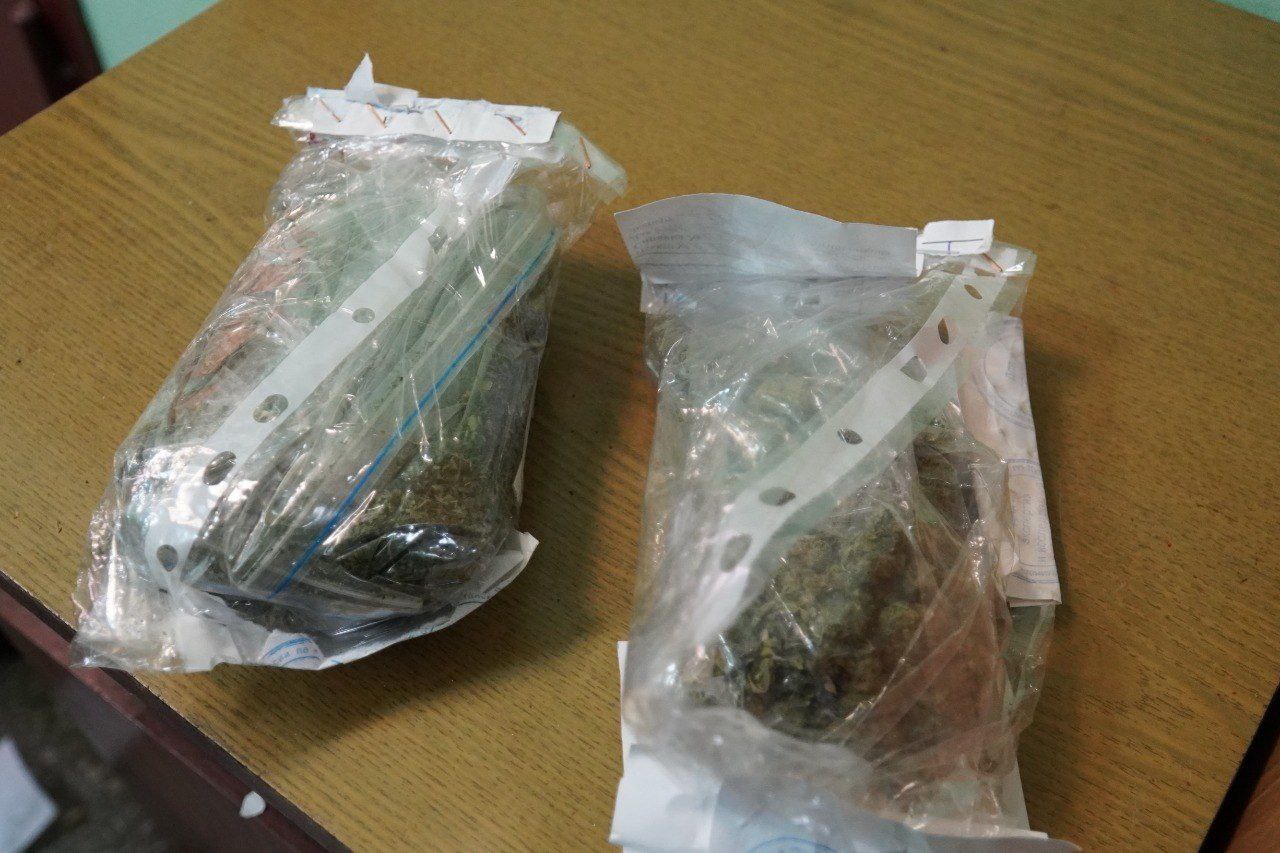 Зауральские полицейские провели плановое уничтожение наркотических средств, хранившихся в качестве вещественных доказательств по уголовным делам Зауральские полицейские провели плановое уничтожение наркотических средств, хранившихся в качестве вещественных доказательств по уголовным делам