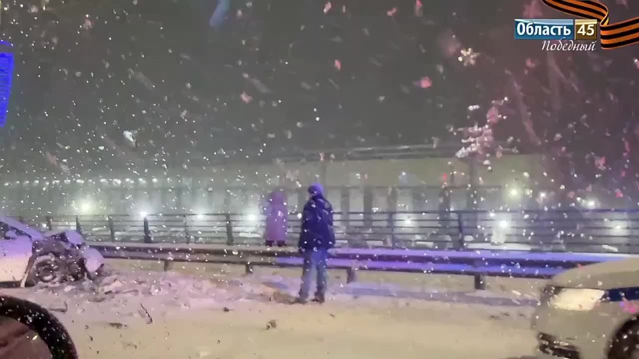 на мосту ЖБИ в Кургане