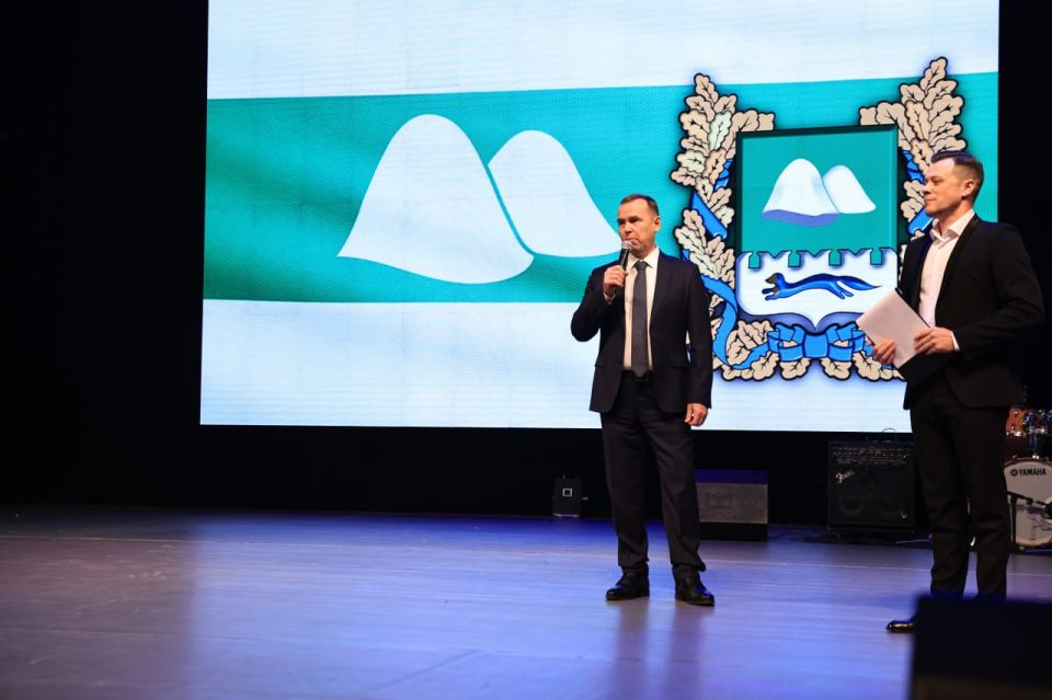 Сегодня, 22 декабря, в День энергетика губернатор Вадим Шумков поздравил сотрудников и ветеранов энергетического комплекса региона с профессиональным праздником