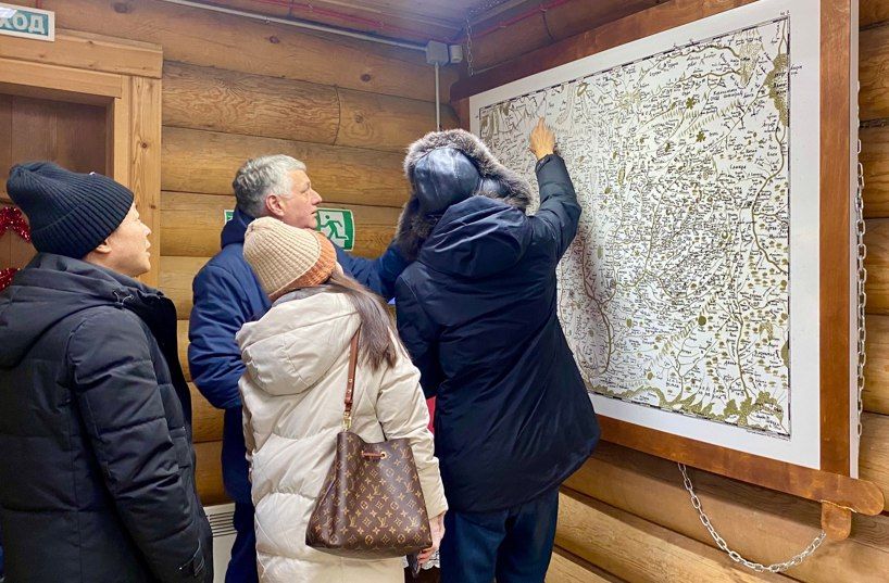 � ������� ����� �� ����� ����� ���� ������ �� ����� 1698 ����