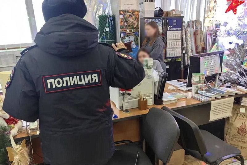 Курганские полицейские провели проверку торговых точек, реализующих пиротехнику в Зауралье
