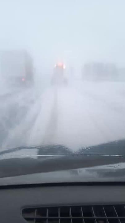 Водителей просят без крайней необходимости не выезжать на федеральные трассы региона из-за неблагоприятных погодных условий