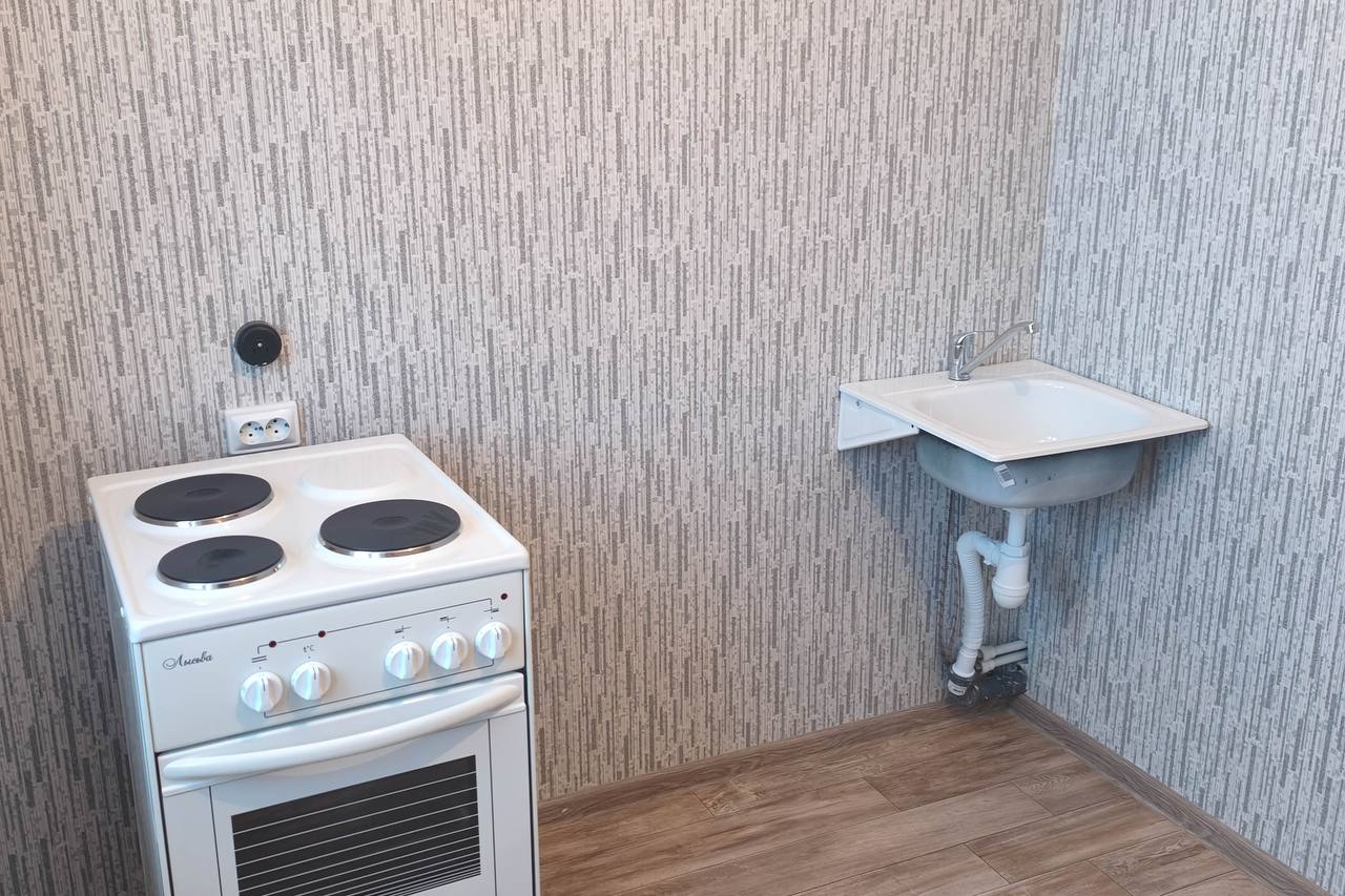 Новогодний подарок. Ключи от новых квартир получили ребята из числа детей-сирот и детей, оставшихся без попечения родителей Новогодний подарок. Ключи от новых квартир получили ребята из числа детей-сирот и детей, оставшихся без попечения родителей