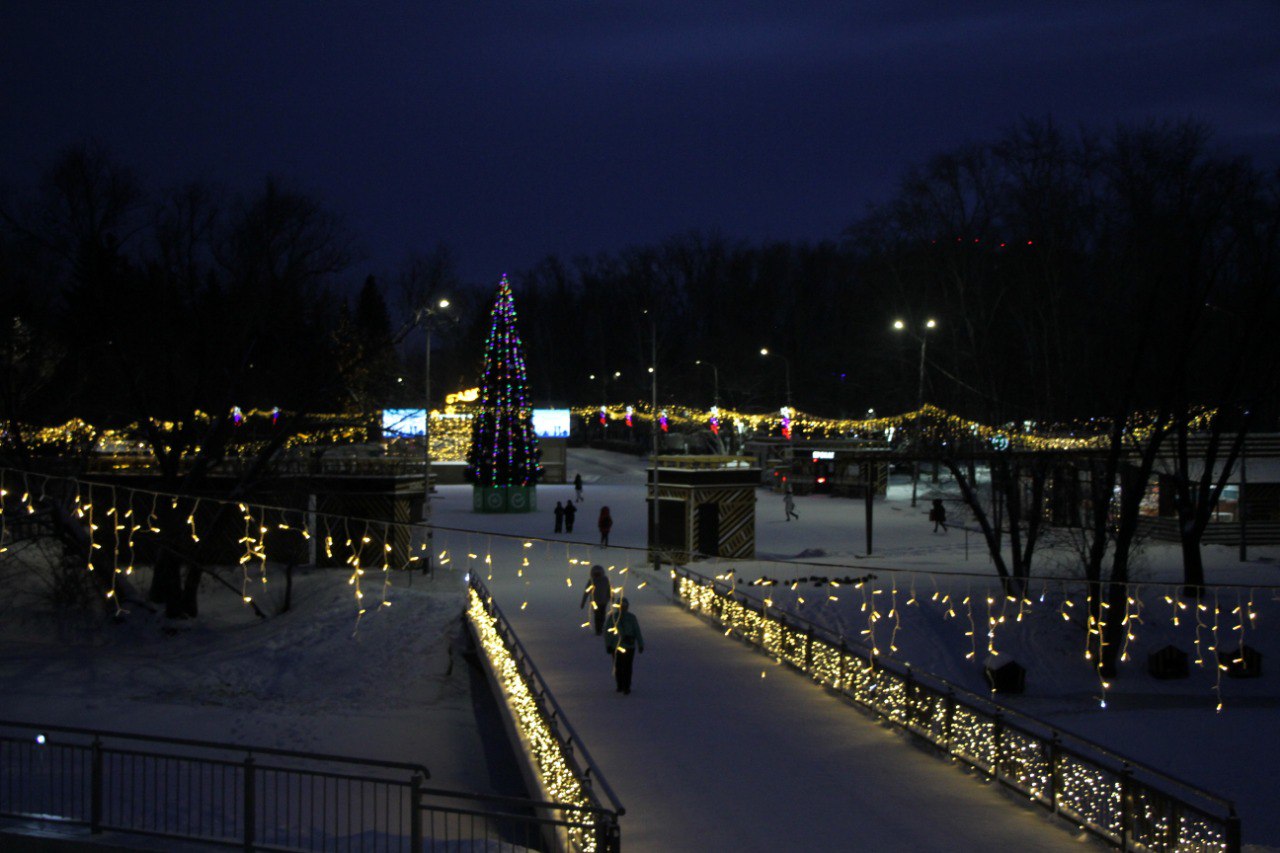 В этом году впервые в Центральном парке культуры и отдыха открылся каток
