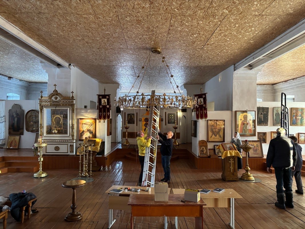 В храме в Притобольном округе стало светлее