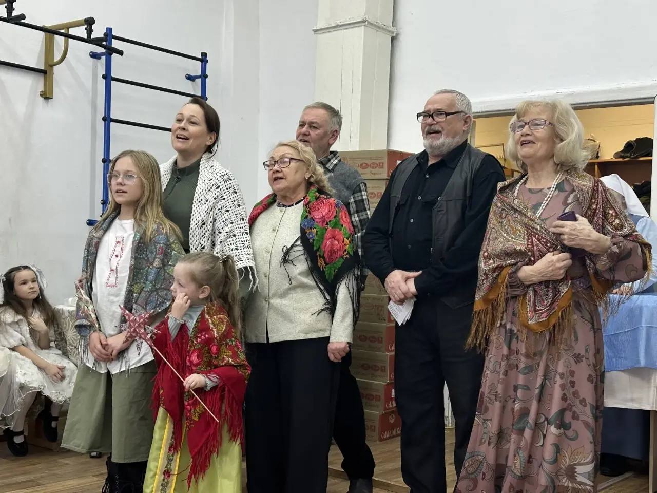 На «Рождественской ёлке» в Порт-Артурском храме Кургана дети получили подарки от губернатора Вадима Шумкова На «Рождественской ёлке» в Порт-Артурском храме Кургана дети получили подарки от губернатора Вадима Шумкова