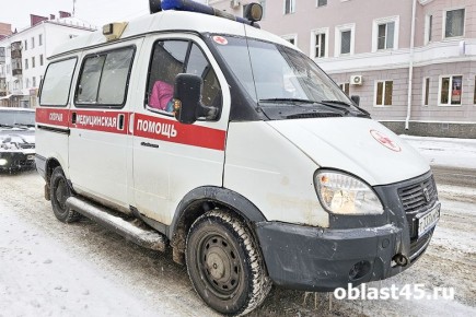 В Кургане мужчина зарезал сожительницу после застолья и сам вызвал полицию