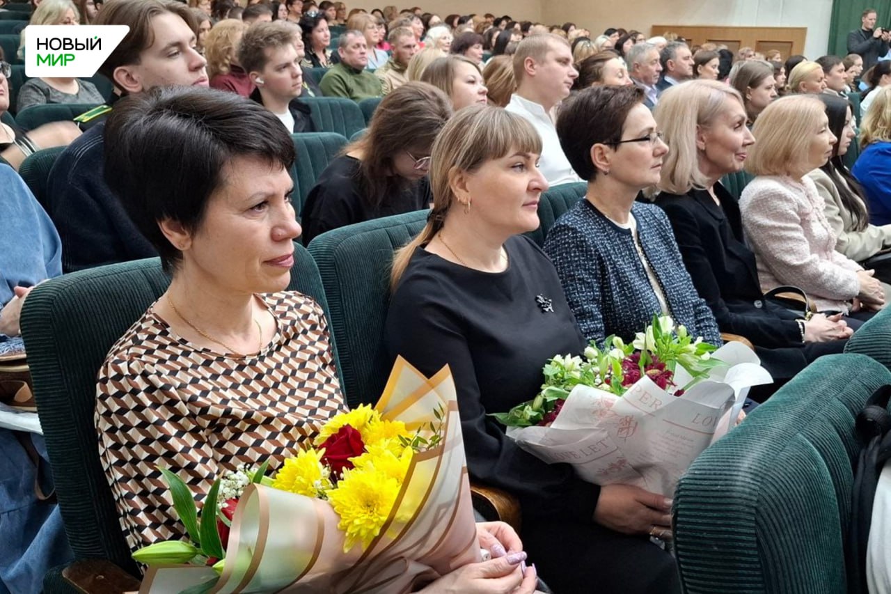 Конкурс «Учитель года – 2026» пройдет с 30 января по 13 февраля во Дворце детского (юношеского) творчества, в школе № 7 и детсаду № 131 «Ветерок»