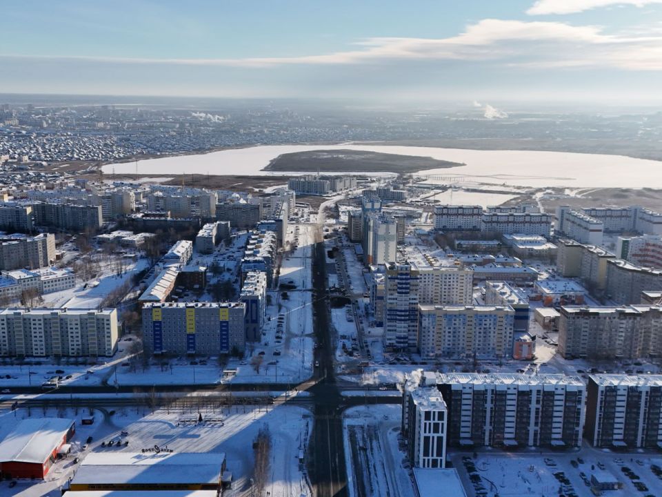 Губернатор Вадим Шумков отметил работу главы города Кургана Антона Науменко по строительству и ремонту дорог на заседании президиума правительства, состоявшемся 14 января