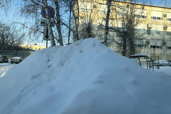 В Кургане продолжается контроль за уборкой дворов и прилегающих территорий к бизнесу В Кургане продолжается контроль за уборкой дворов и прилегающих территорий к бизнесу