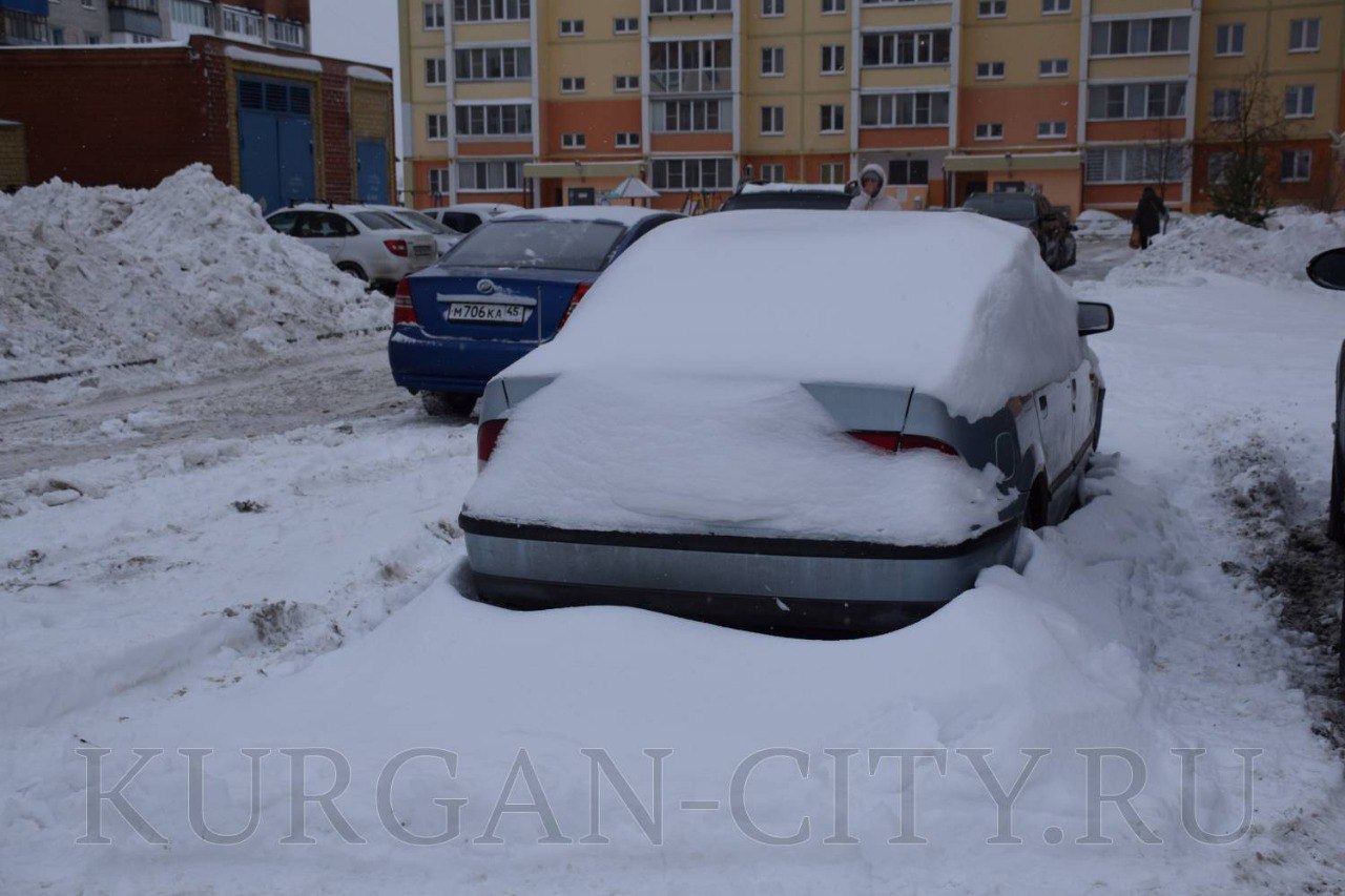 Припаркованный автомобиль — помеха уборке