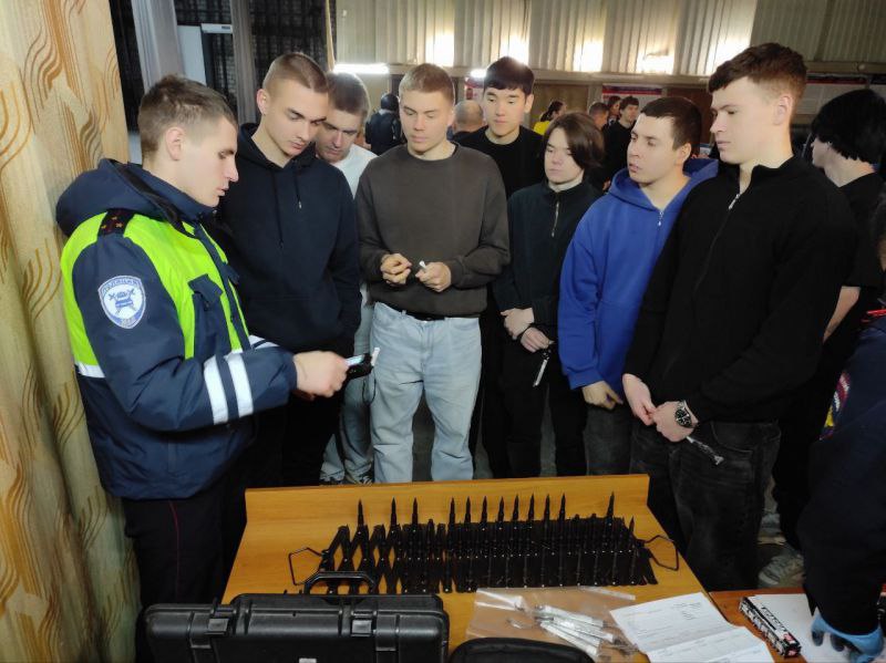 В Кургане прошел «Студенческий десант»: будущие выпускники заглянули в будни полиции В Кургане прошел «Студенческий десант»: будущие выпускники заглянули в будни полиции