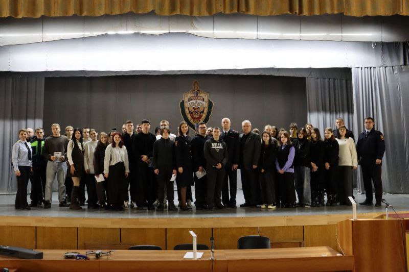 В Кургане прошел «Студенческий десант»: будущие выпускники заглянули в будни полиции