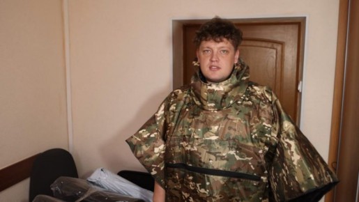 Курганский участник программы «Сила V Героях» Алексей Ананьин оценил качество боевых пончо