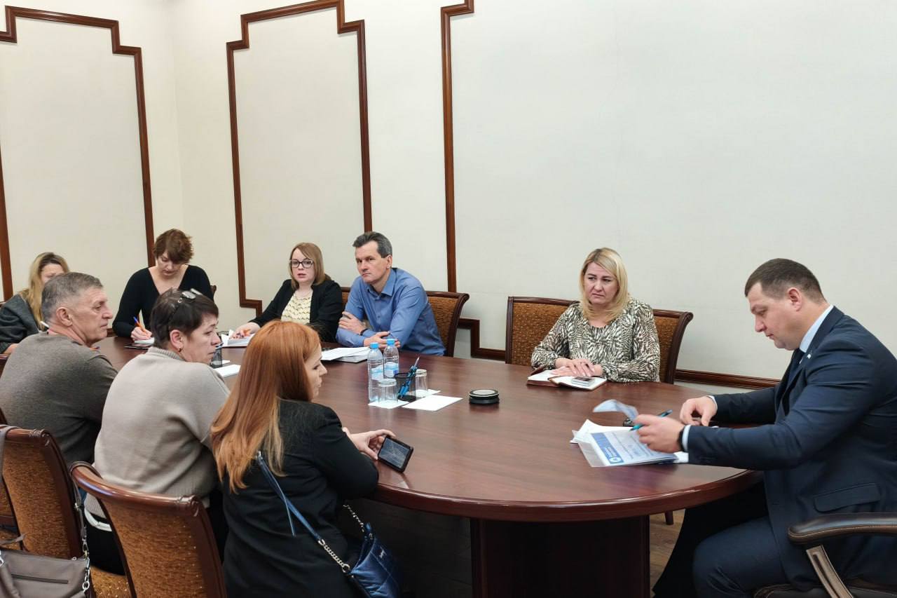 Антон Науменко: Провёл очередной приём по личным вопросам Антон Науменко: Провёл очередной приём по личным вопросам